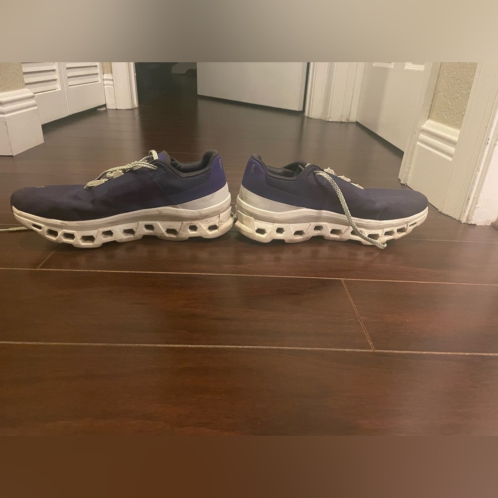 Men’s On Cloud Cloudmonster Running Shoes - Picture 6 of 10